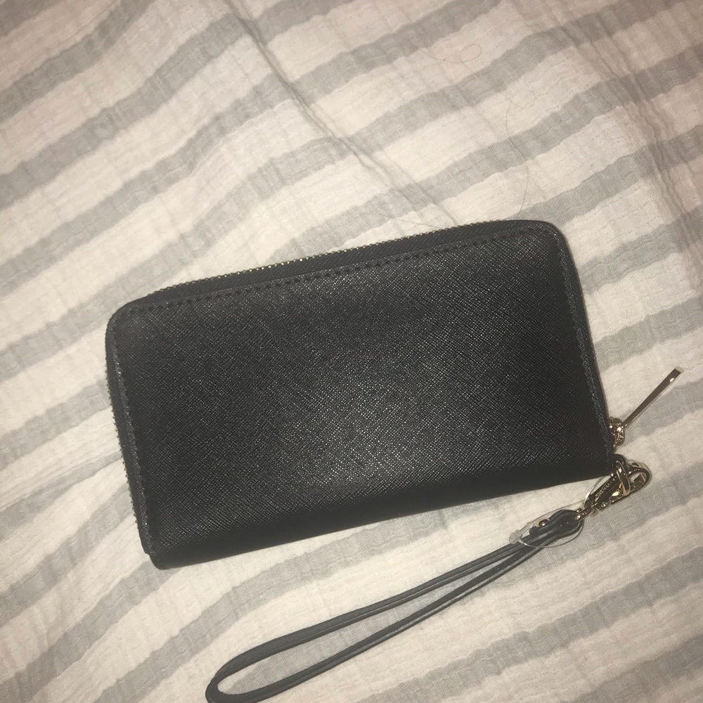 Michael Kors Wristlet - Picture 5 of 6